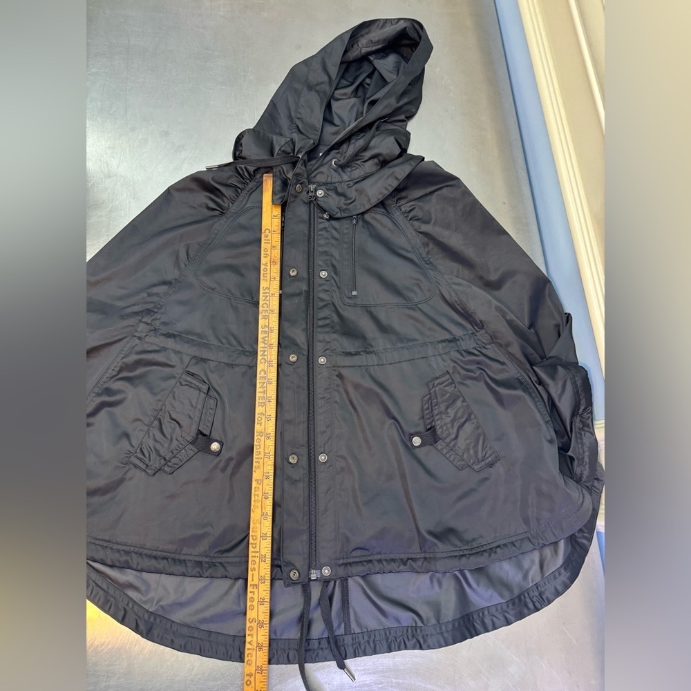 Lululemon Wanderful Capelet USS/M - Picture 7 of 9